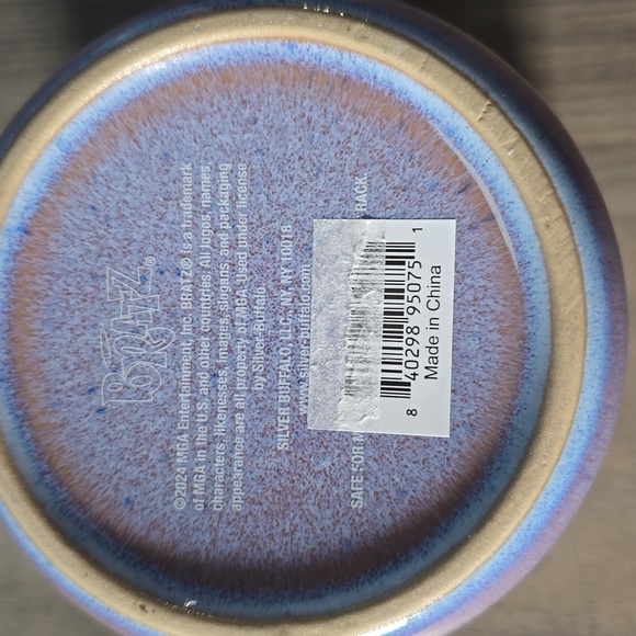 BRATZ CAMPER CERAMIC 20OZ MUG - Picture 5 of 5